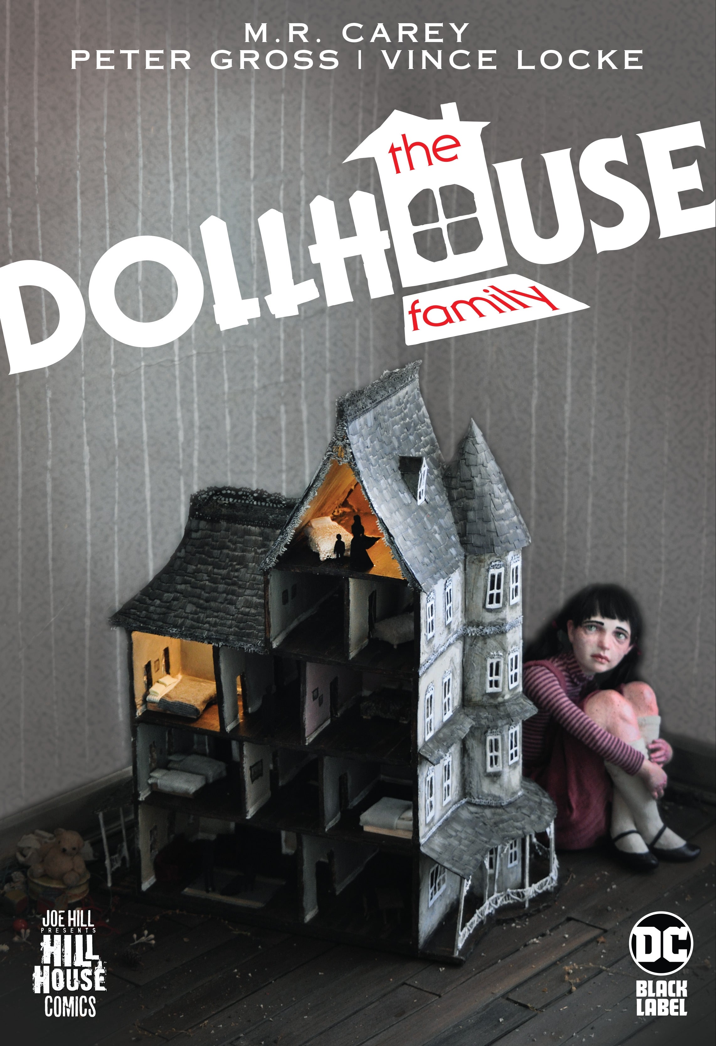 The Dollhouse Family (Hill House Comics)